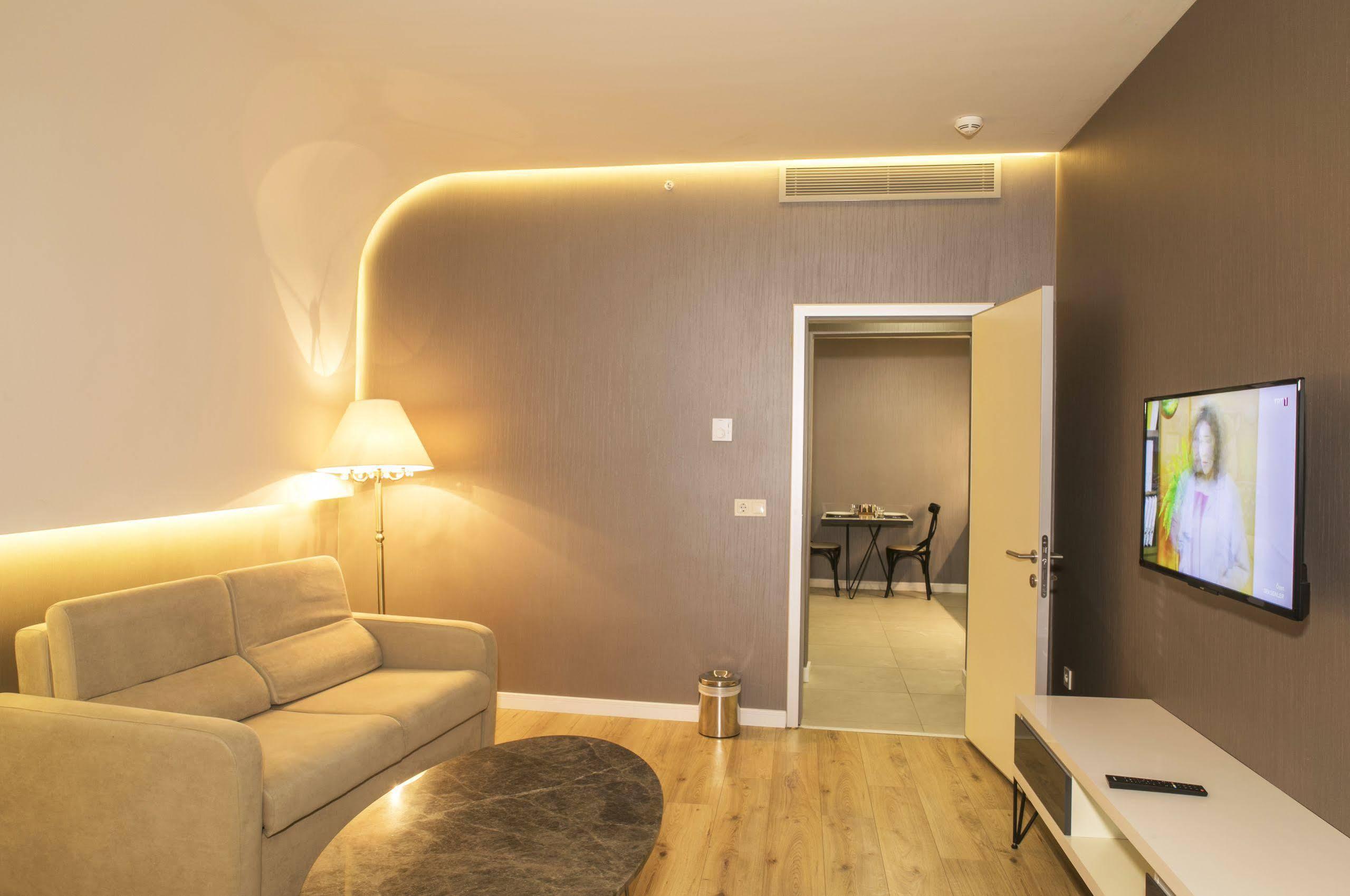 Elm Suite Hotel Istanbul Eksteriør bilde